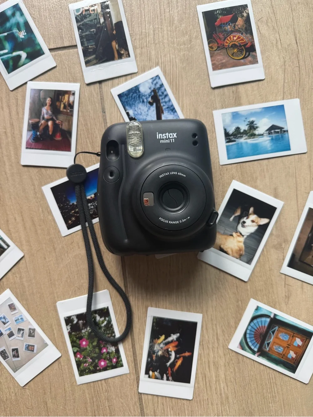 Fujifilm Instax Mini 11 Instant Camera - Black